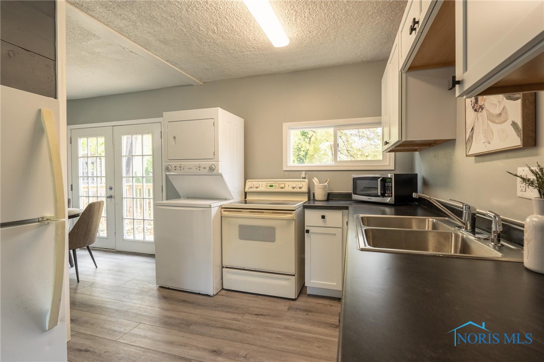 5561 Talmadge Road