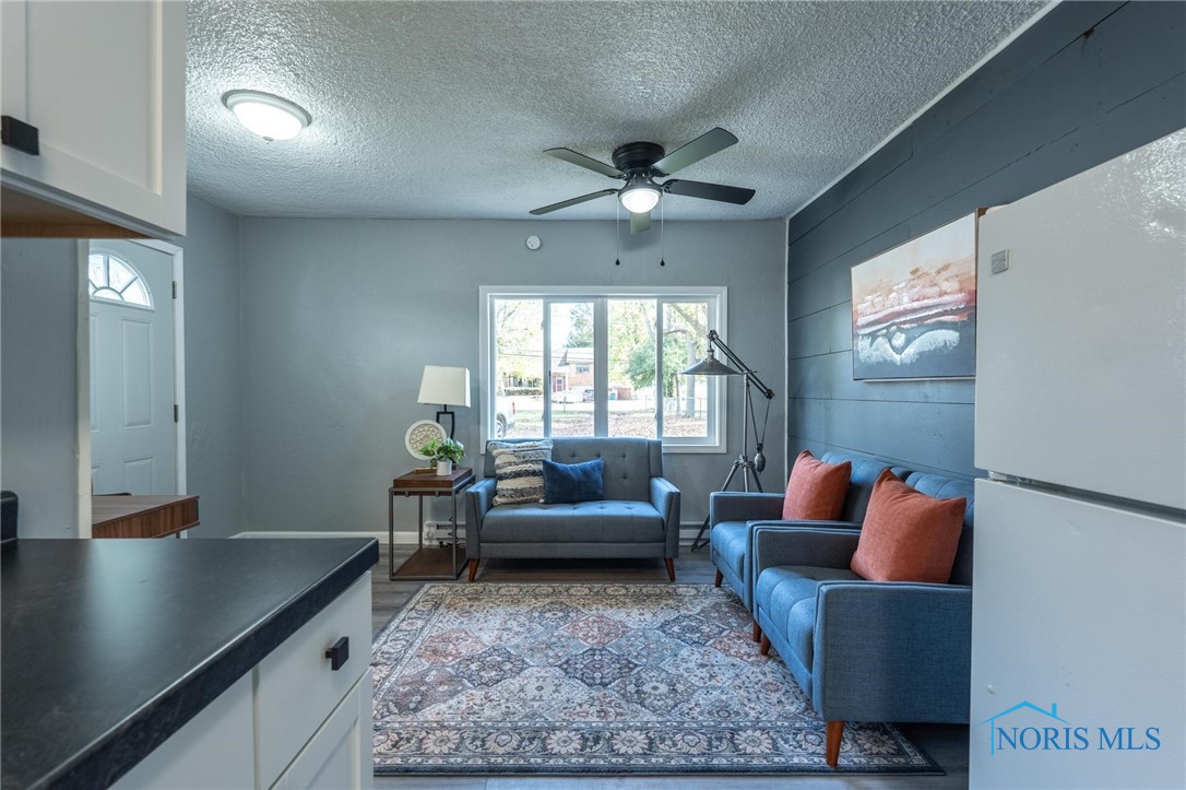 5561 Talmadge Road