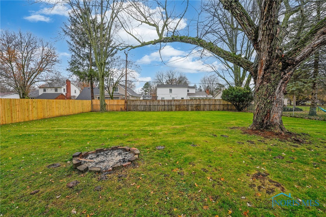 1737 Meadowhill Court