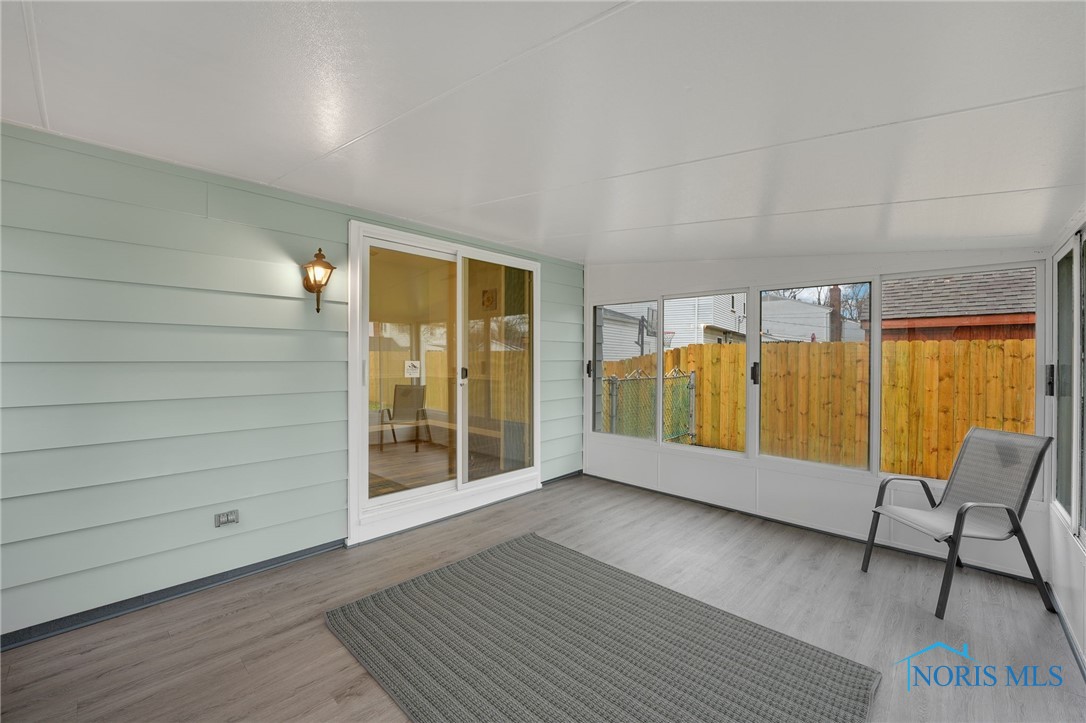 1737 Meadowhill Court