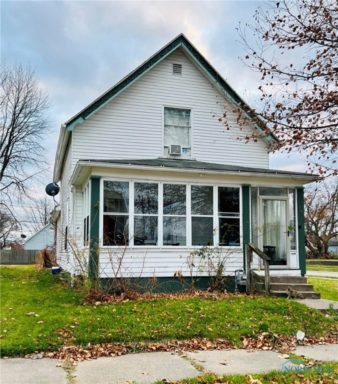751 Fernwood Avenue