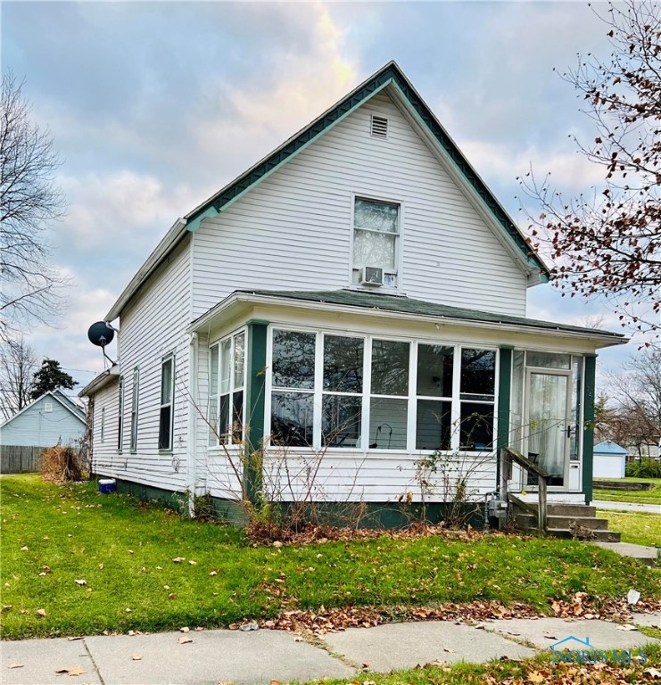 751 Fernwood Avenue