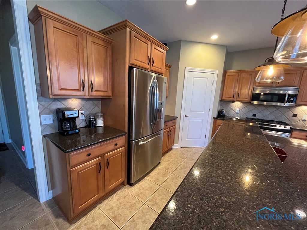 2546 Cherry Lake Road