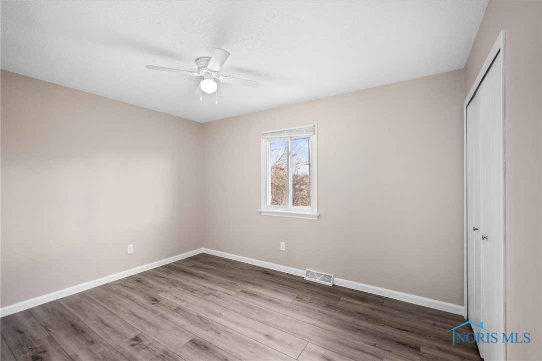 4350 Oak Creek Lane