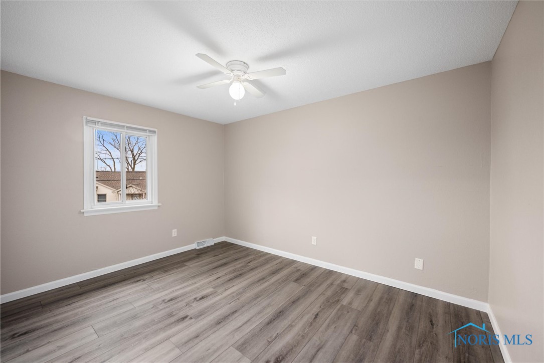 4350 Oak Creek Lane