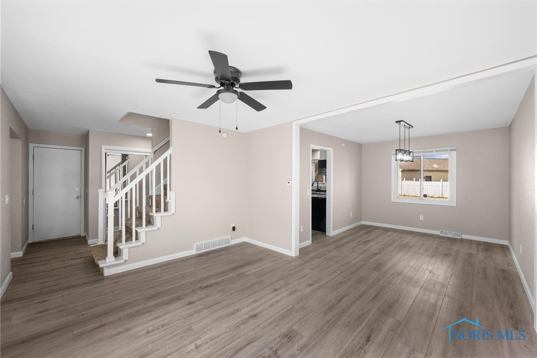 4350 Oak Creek Lane