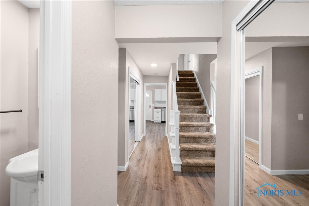 4350 Oak Creek Lane