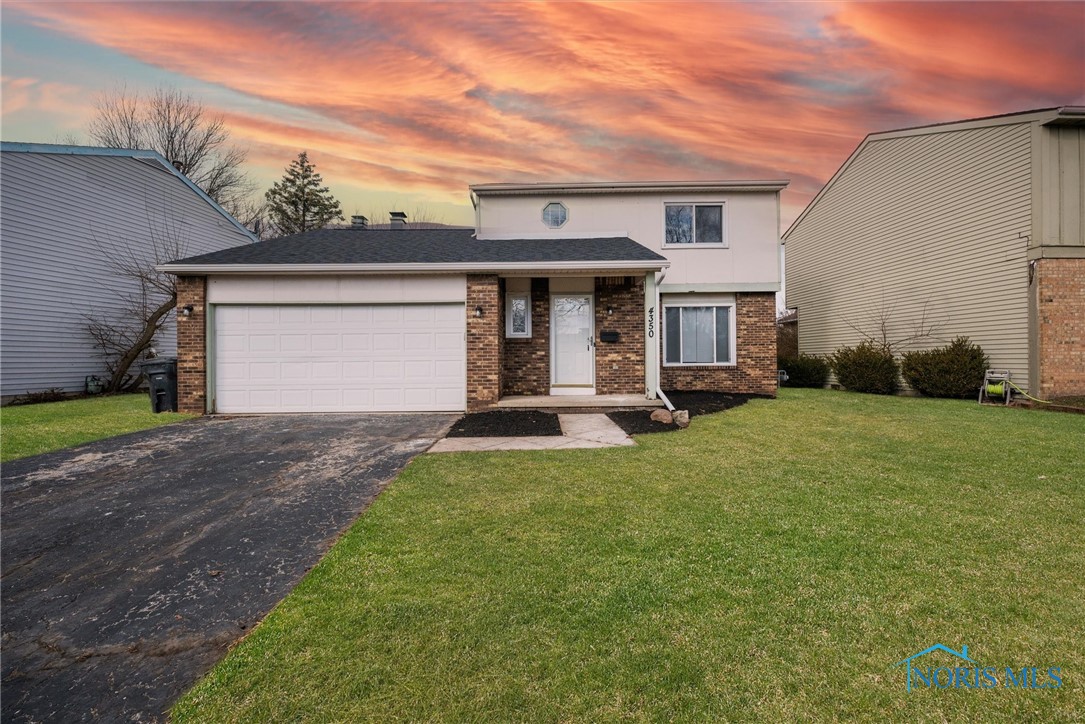 4350 Oak Creek Lane