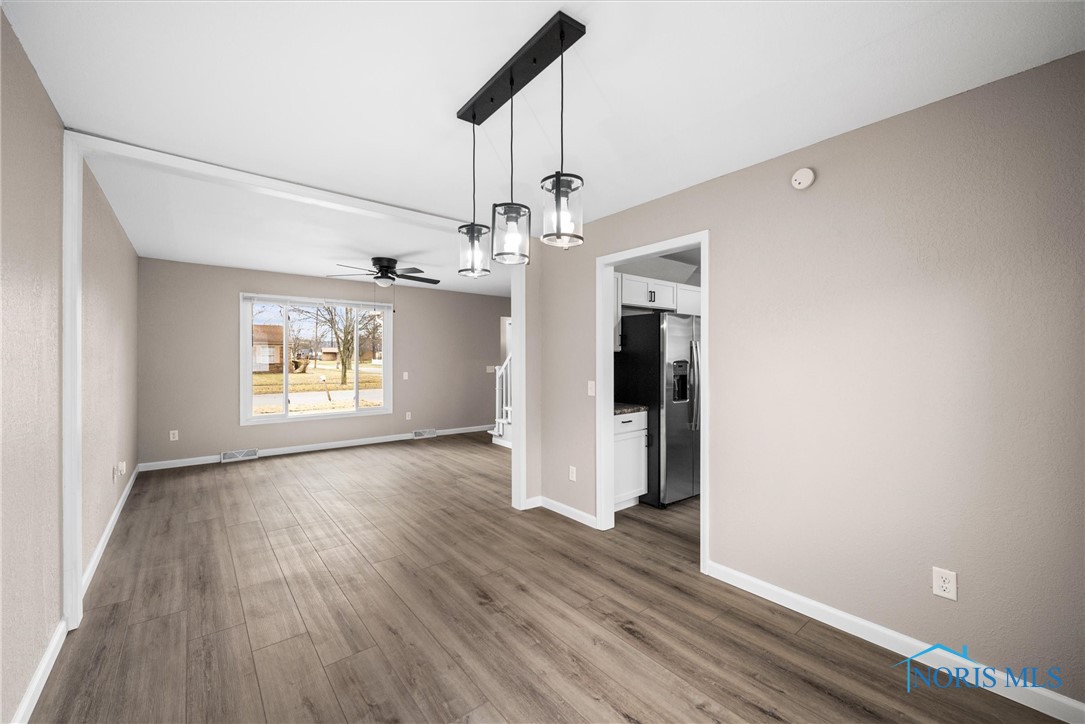 4350 Oak Creek Lane