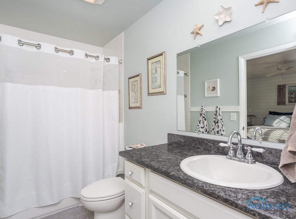 6044 Indian Trail