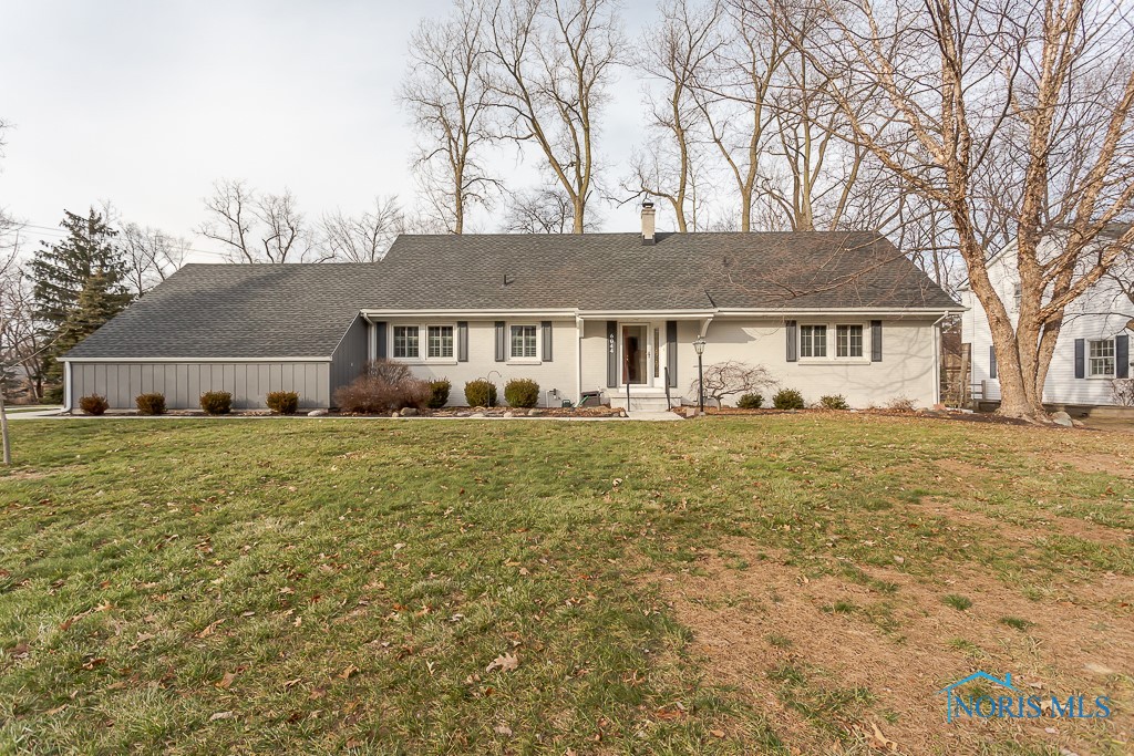 6044 Indian Trail