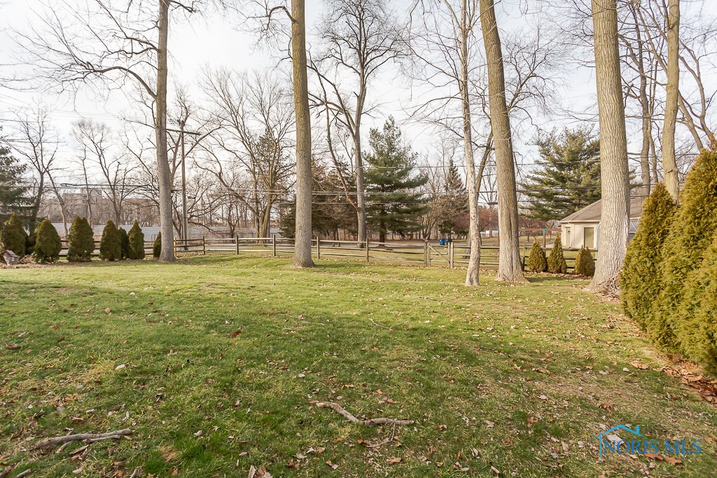 6044 Indian Trail