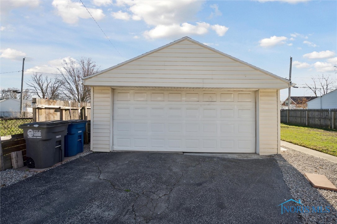 5558 Armada Drive