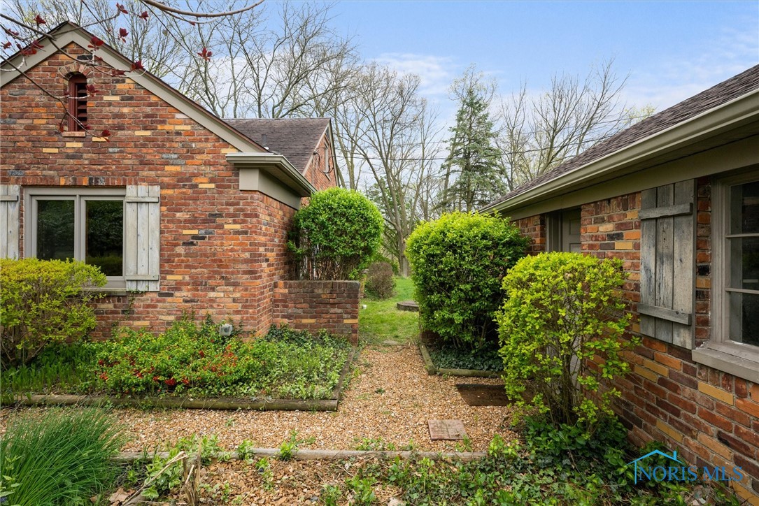 1430 Old Trail Road