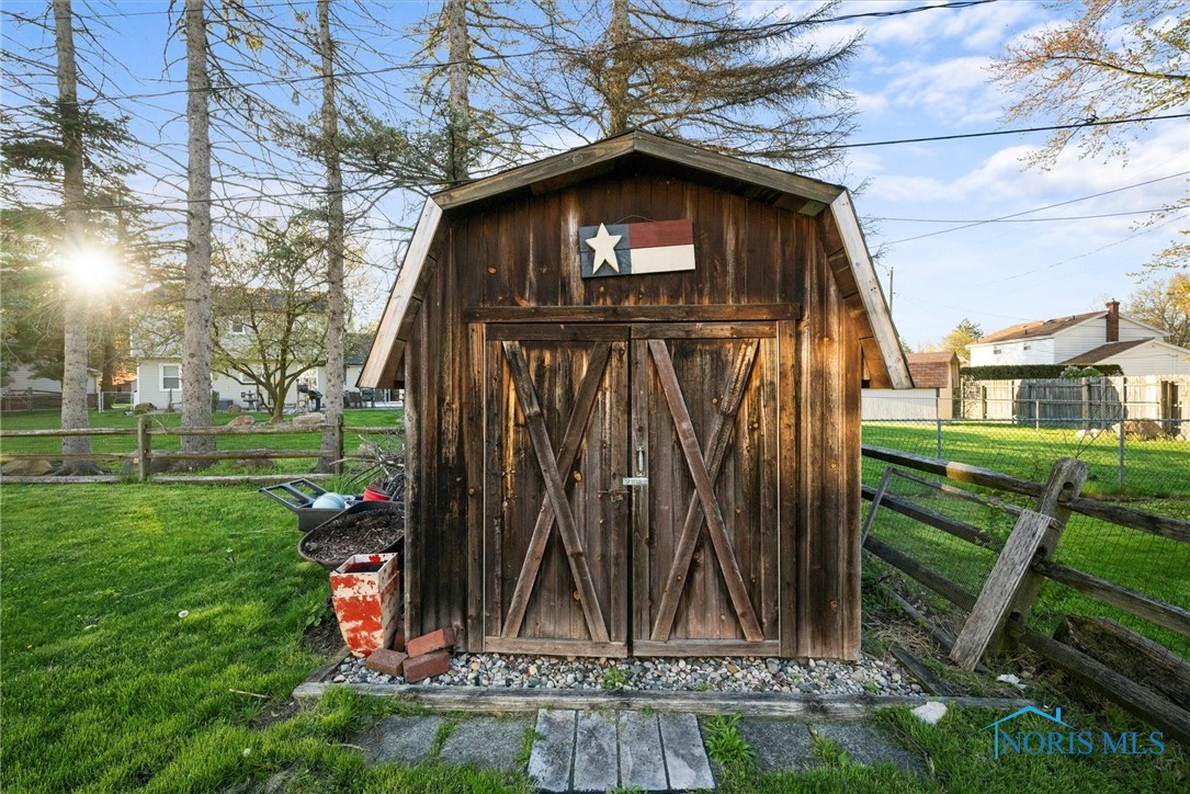 3798 Driftwood Road