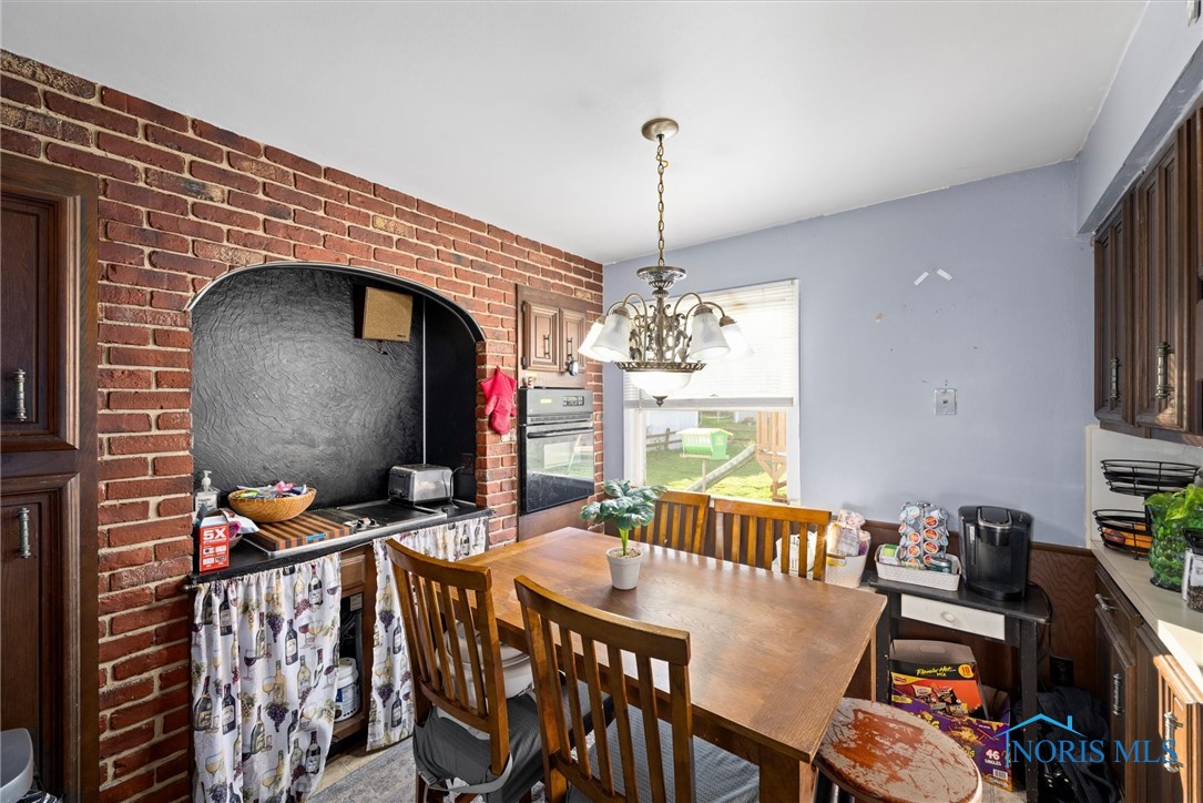 3798 Driftwood Road