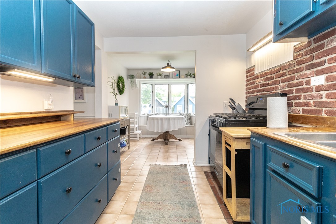 5504 Thornbrook Trail