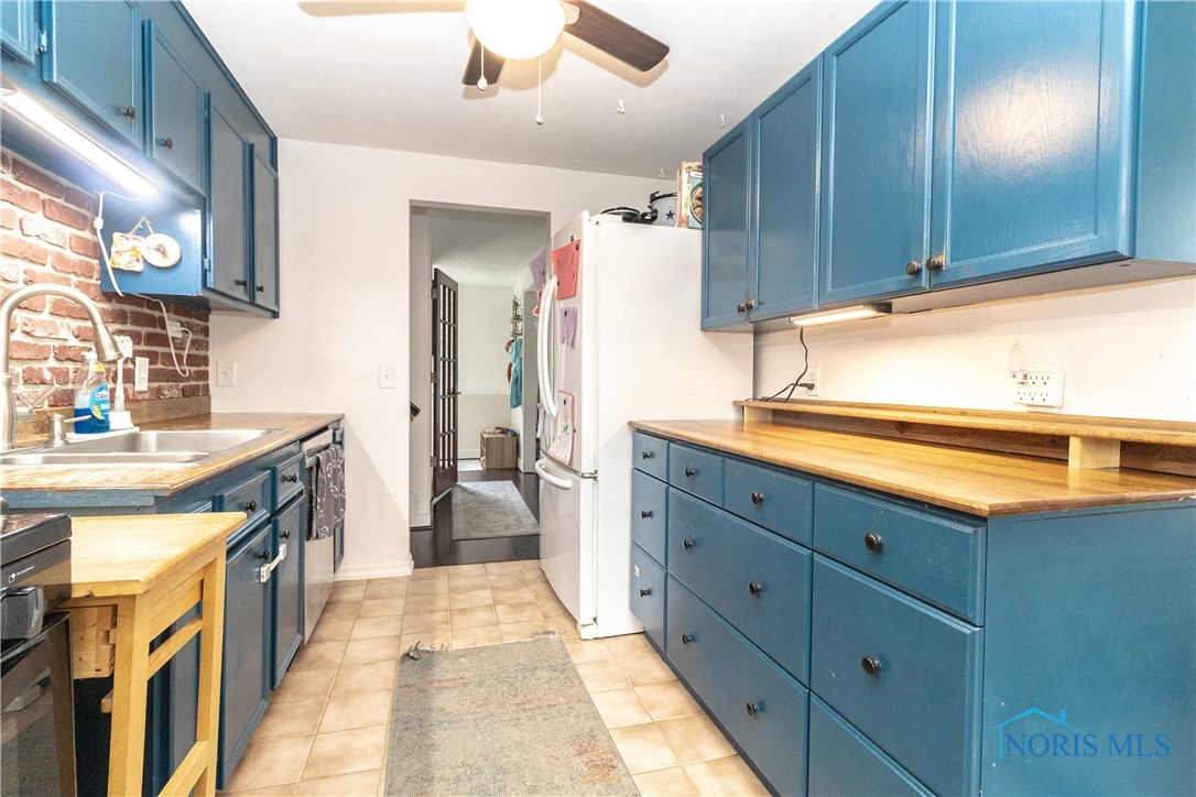 5504 Thornbrook Trail