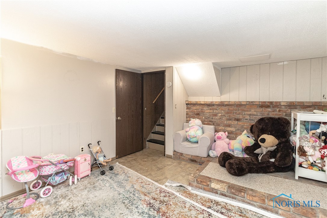 5504 Thornbrook Trail