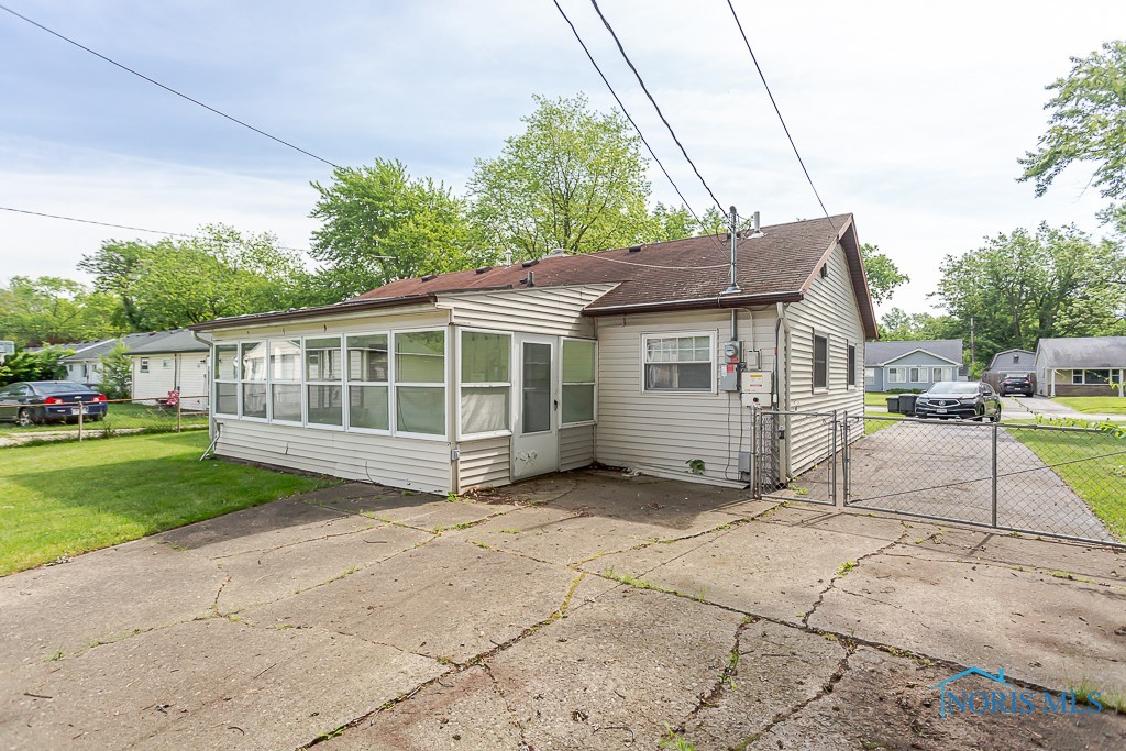 219 Dickens Drive