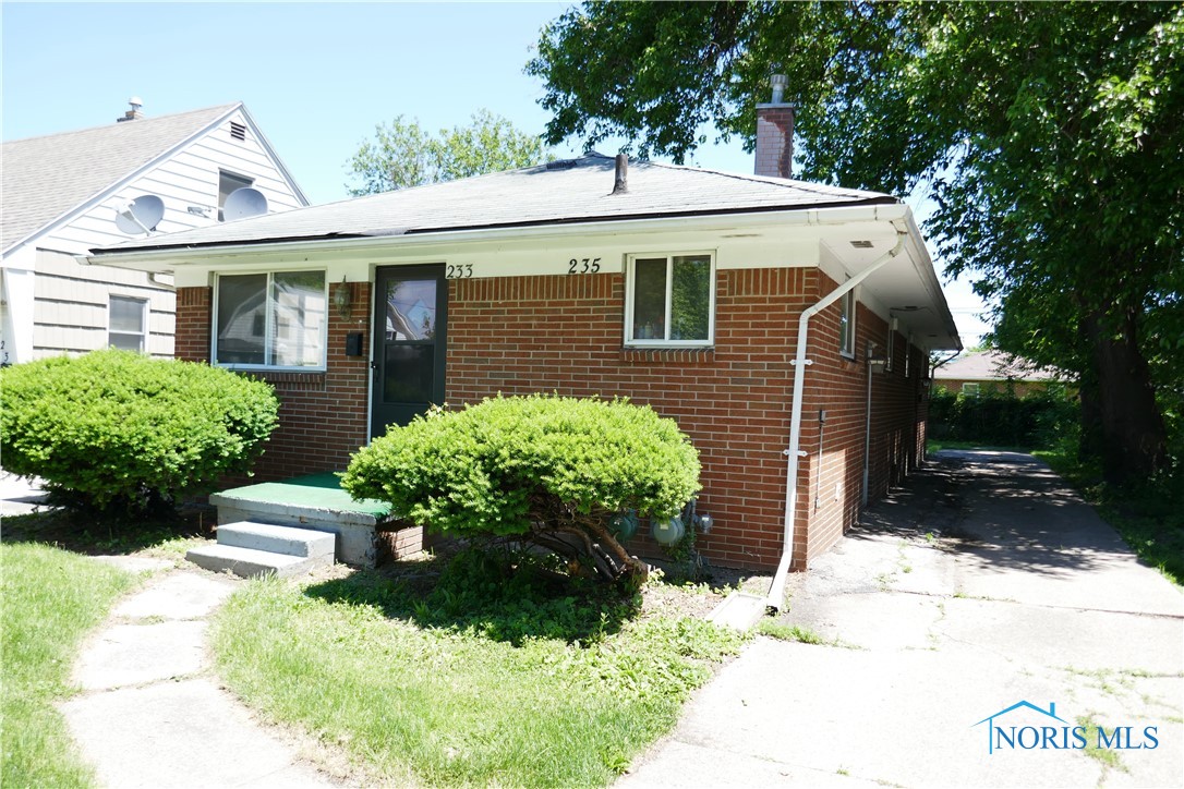 233 Dearborn Avenue