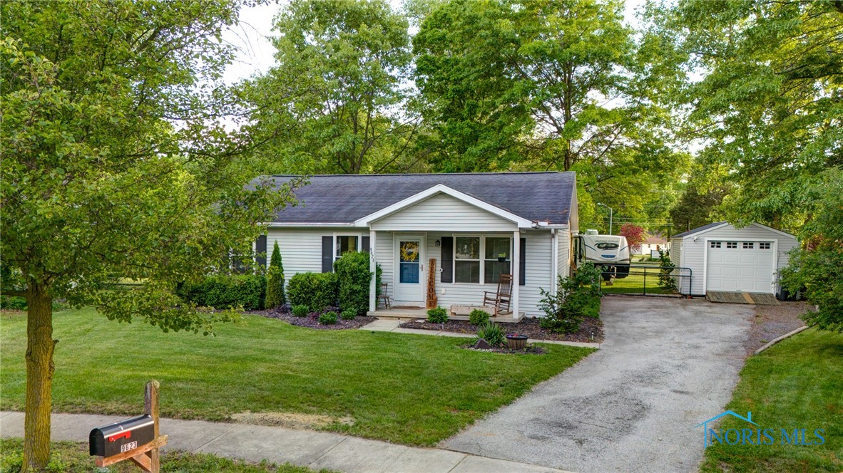 9623 Oak Run Court