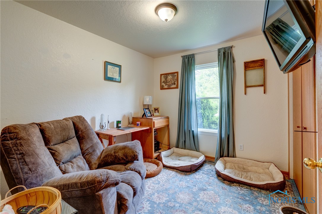 9623 Oak Run Court