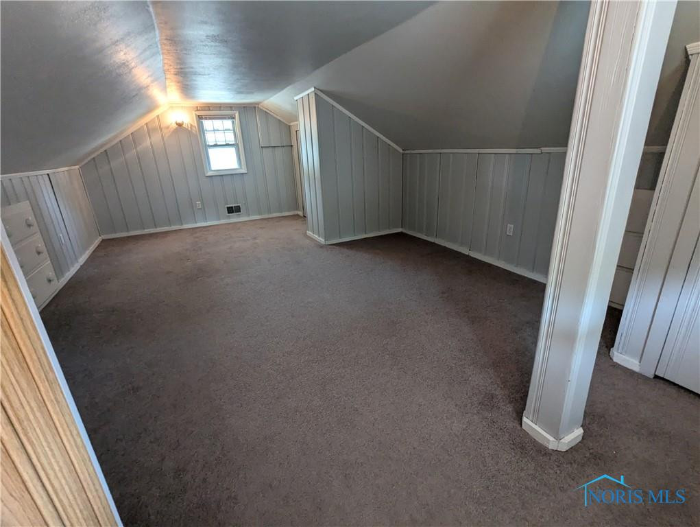 22 W Poinsetta Avenue