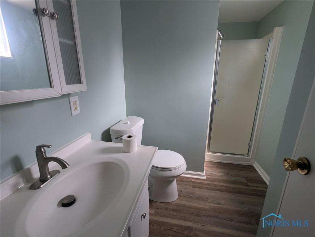 22 W Poinsetta Avenue