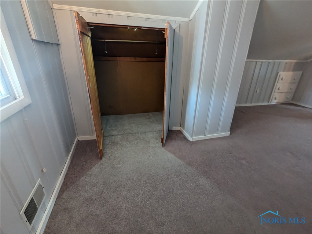 22 W Poinsetta Avenue