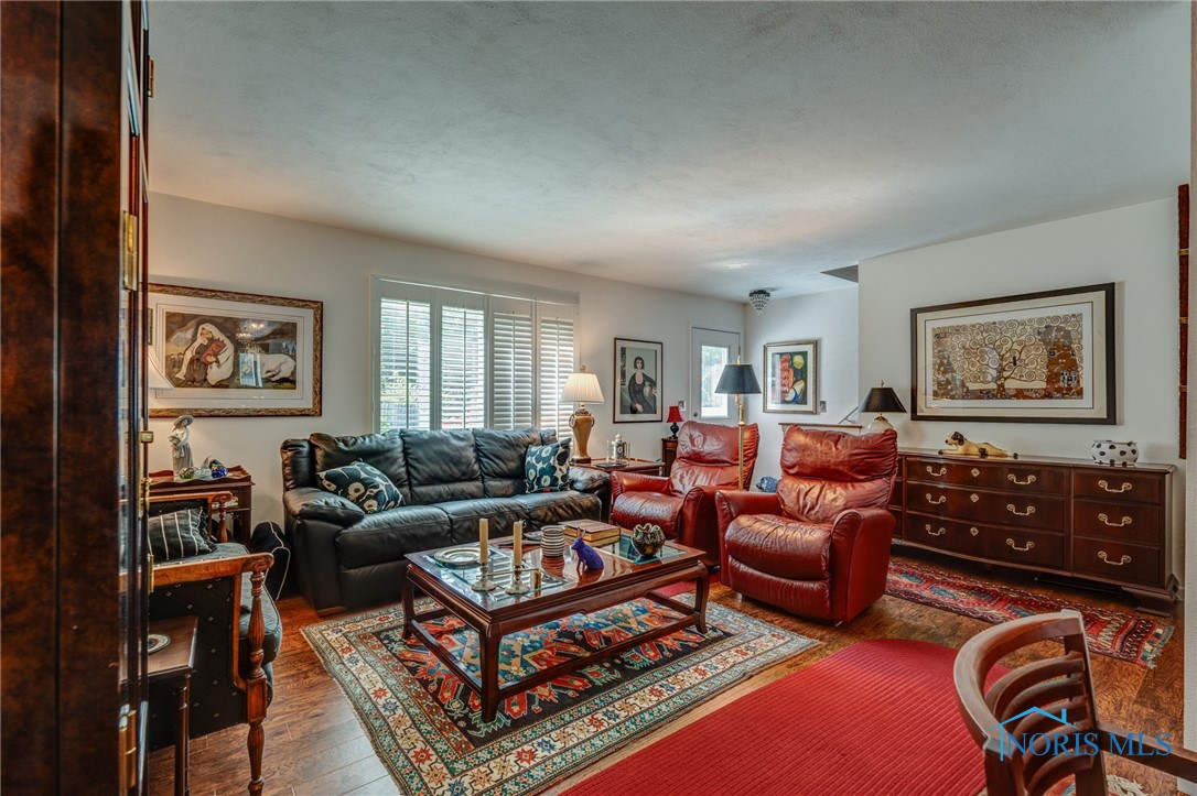 3789 W Alexis Road 3789