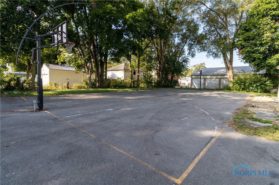 133 E South Street