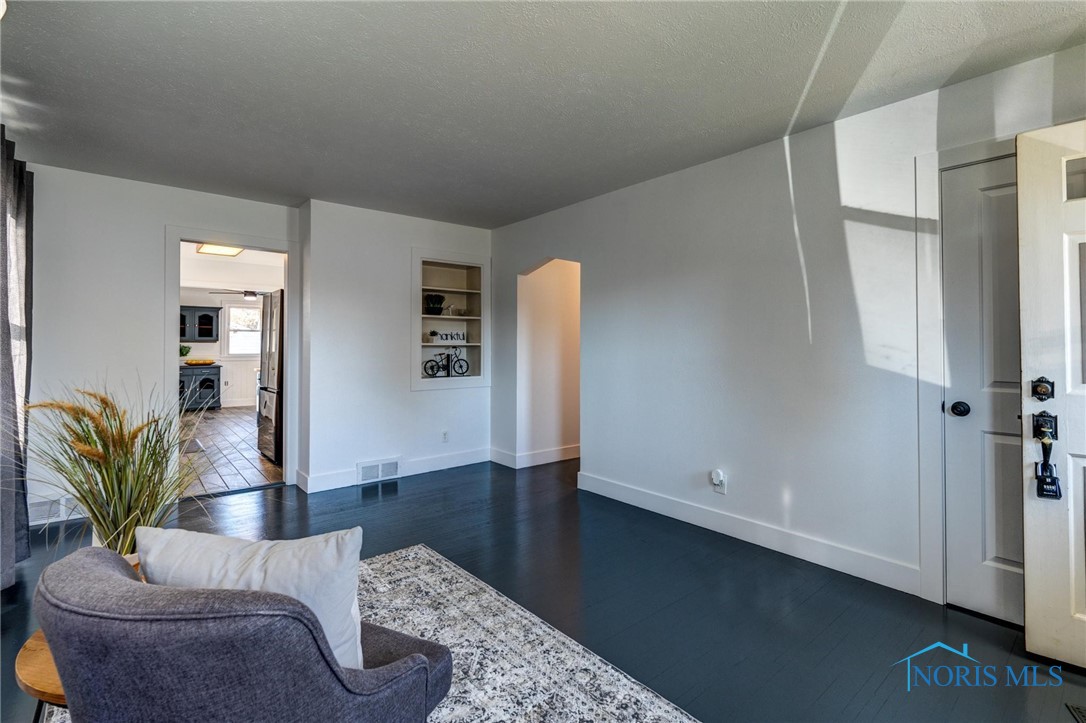 2940 Indianola Drive