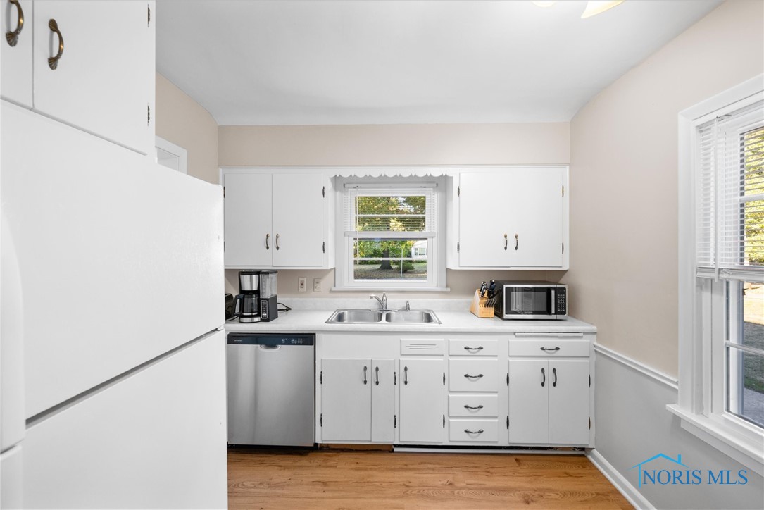 2321 Castlewood Drive