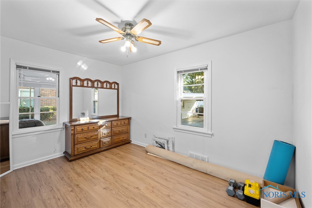 2321 Castlewood Drive