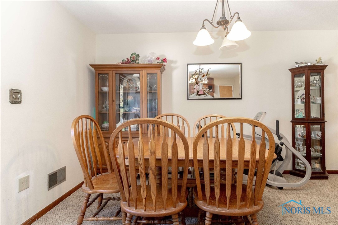 5564 Bannockburn Drive
