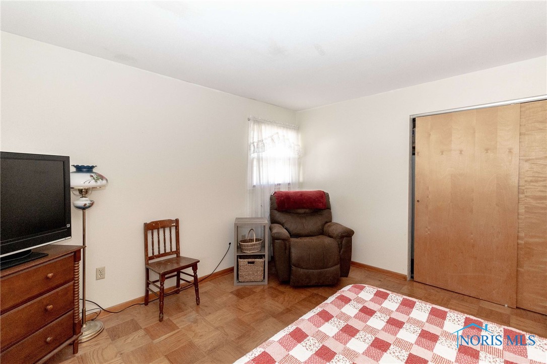 5564 Bannockburn Drive
