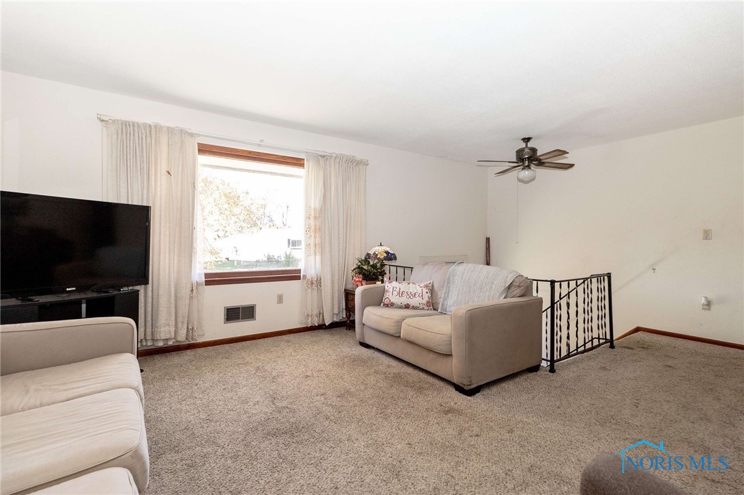 5564 Bannockburn Drive