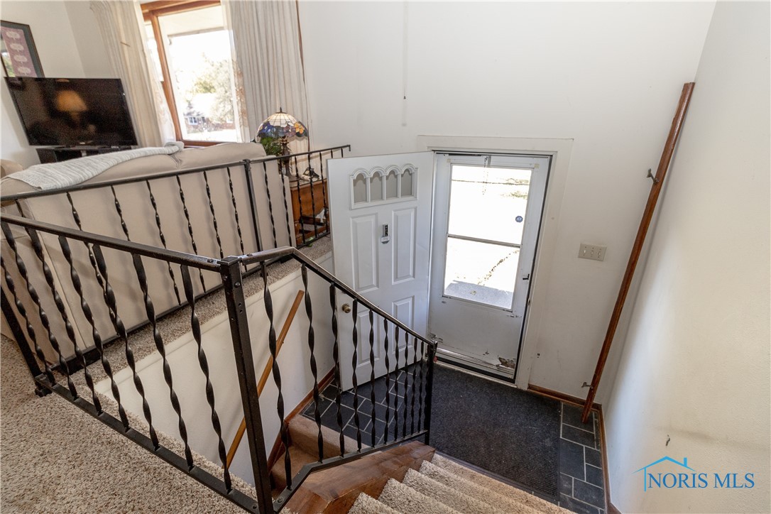 5564 Bannockburn Drive