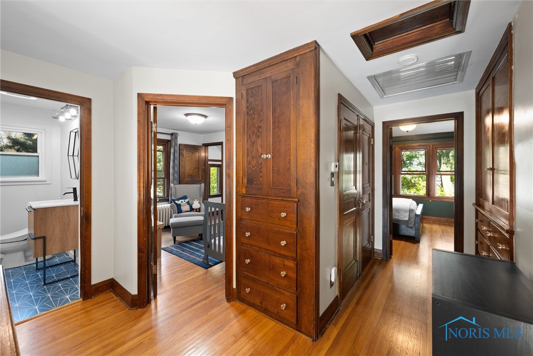 318 E 7th Street