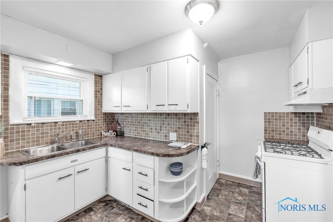4426 Burnham Avenue
