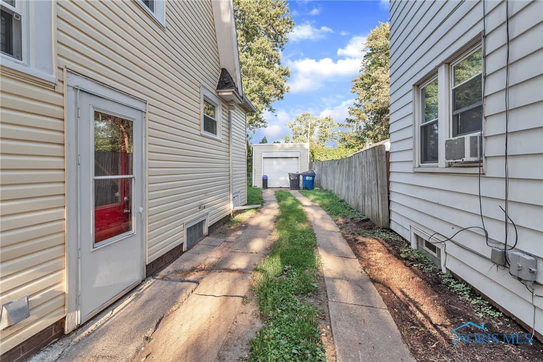 4426 Burnham Avenue