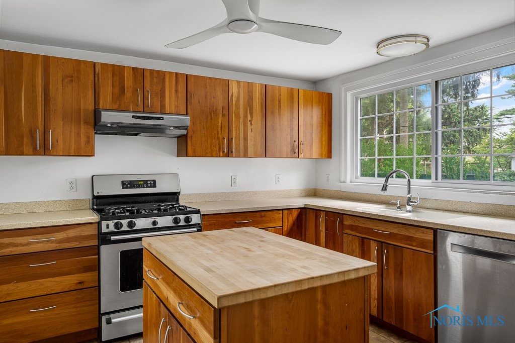 3327 Pelham Road