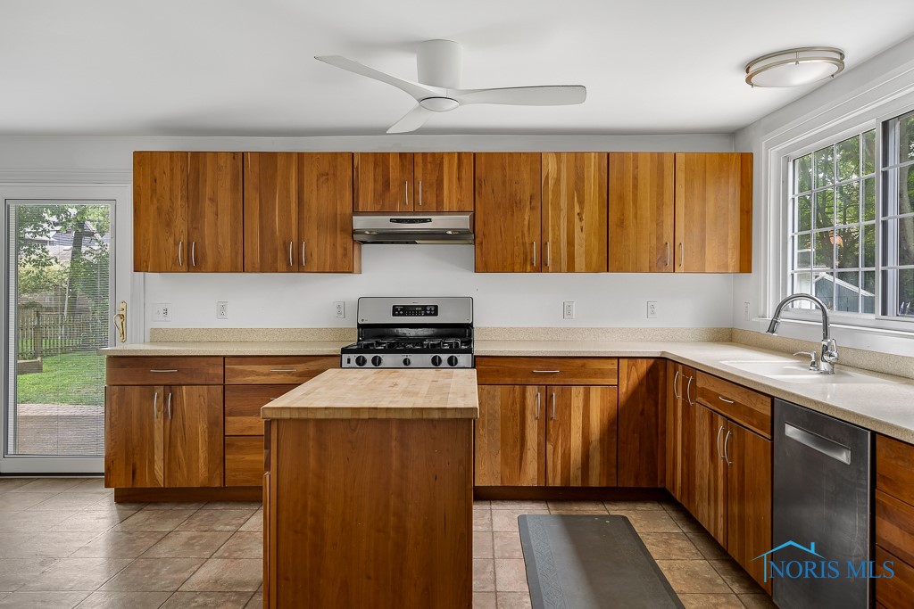 3327 Pelham Road