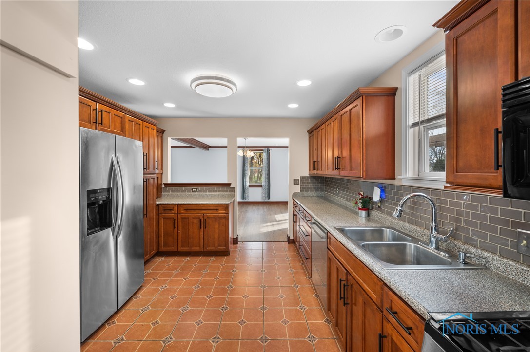 9125 Maumee Western Road