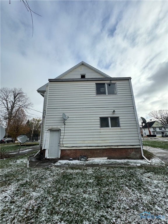 2447 Maplewood Avenue