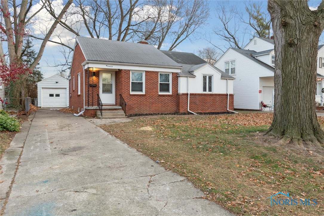 3455 Pineway Drive