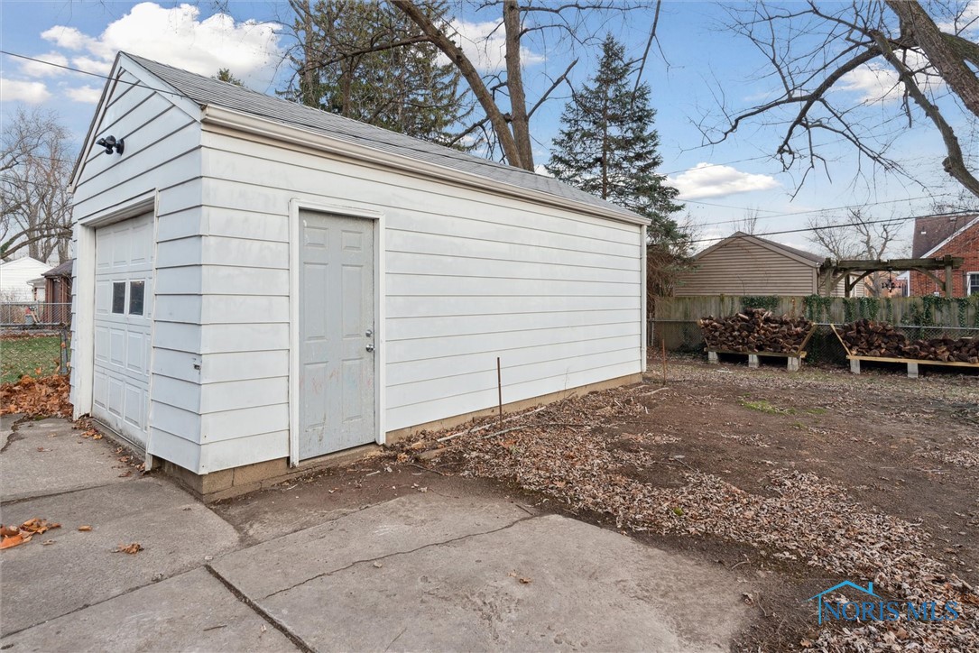 3455 Pineway Drive