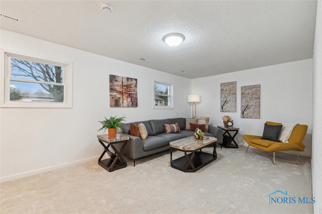 509 N Wintergarden Road