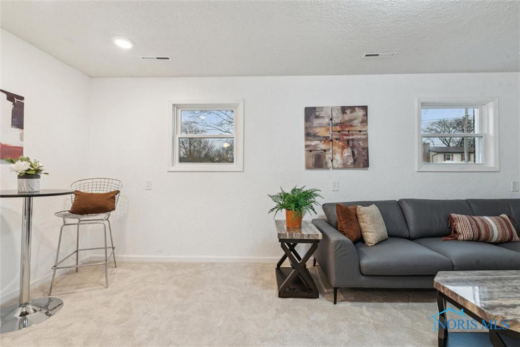 509 N Wintergarden Road